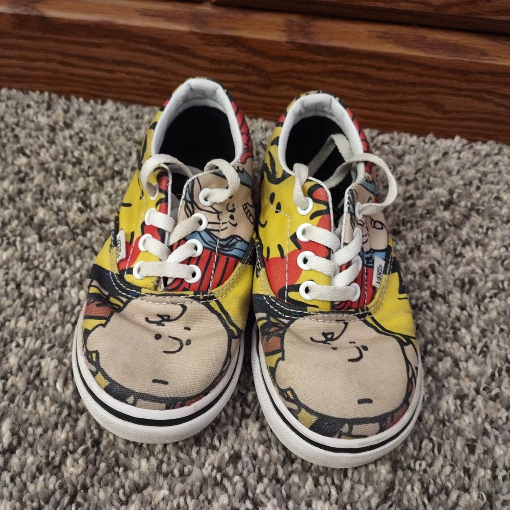 VANS Peanuts Era Low Shoes Youth Kids Toddler Size 8 Snoopy Charlie Brown